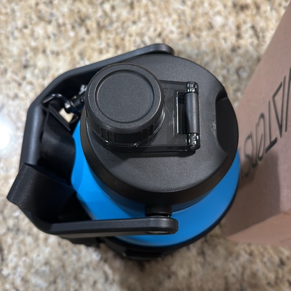 Watersy half gallon jug - Picture 2 of 8